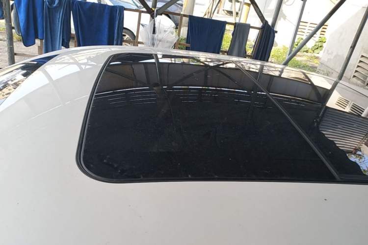 Used Ford Taurus 2017 EcoBoost 245 Flagship Model Roof