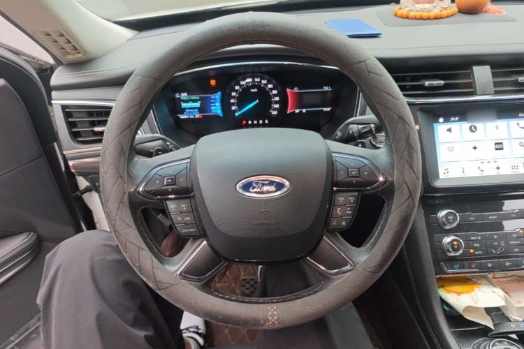 Used Ford Taurus 2017 EcoBoost 245 Fashion Edition Steering Wheel