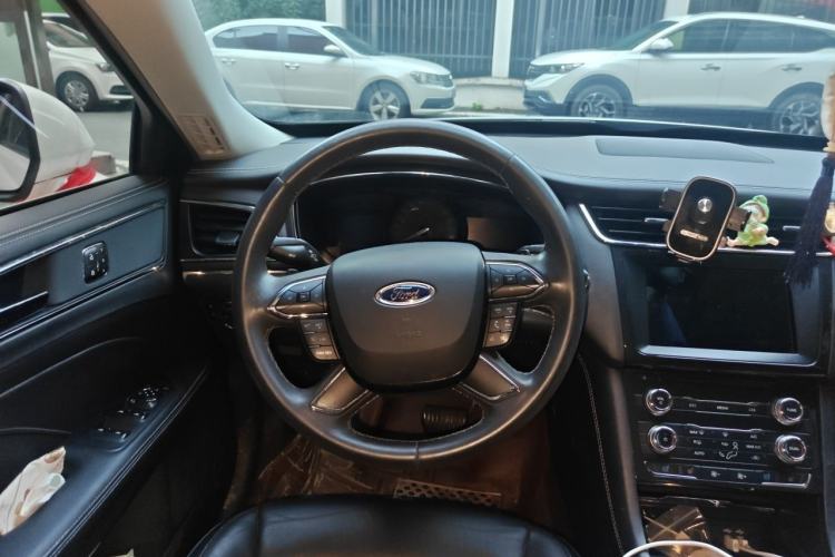 Used Ford Taurus 2017 EcoBoost 245 Fashion Edition Steering Wheel