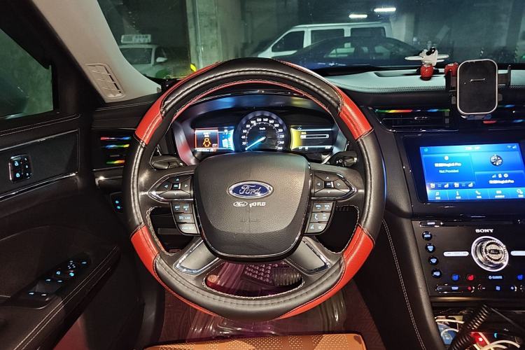 Used Ford Taurus 2017 EcoBoost 245 Luxury Model Steering Wheel