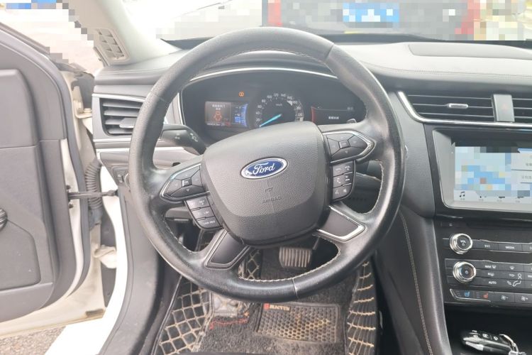 Used Ford Taurus 2017 EcoBoost 245 Fashion Edition Steering Wheel