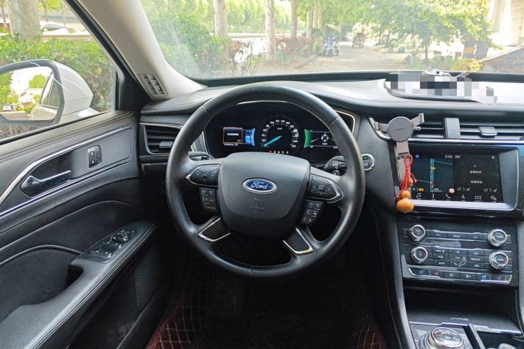 Used Ford Taurus 2017 EcoBoost 245 Fashion Edition Steering Wheel