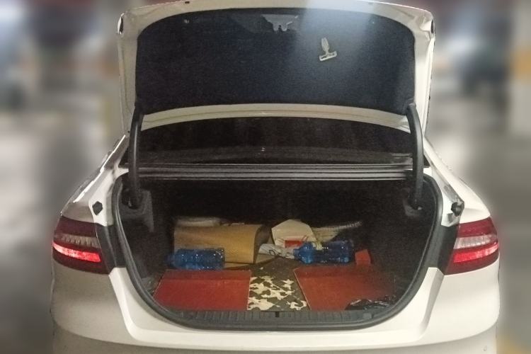 Used Ford Taurus 2017 EcoBoost 245 Fashion Edition Trunk