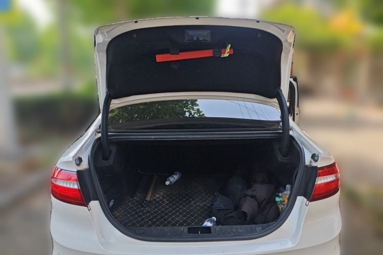 Used Ford Taurus 2017 EcoBoost 245 Fashion Edition Trunk