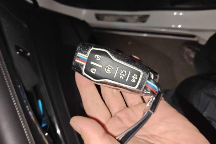 Used Ford Taurus 2017 EcoBoost 245 Fashion Edition Vehicle Key