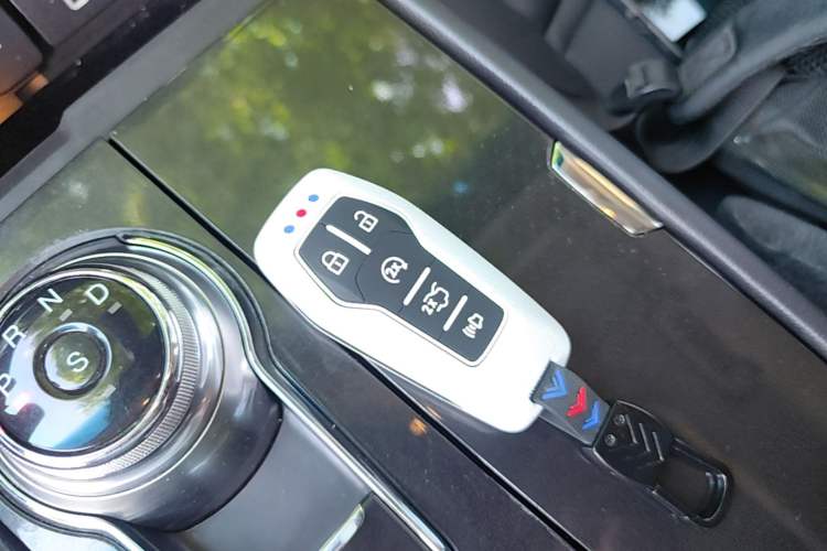 Used Ford Taurus 2017 EcoBoost 245 Fashion Edition Vehicle Key
