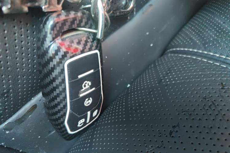 Used Ford Taurus 2017 EcoBoost 245 Flagship Model Vehicle Key