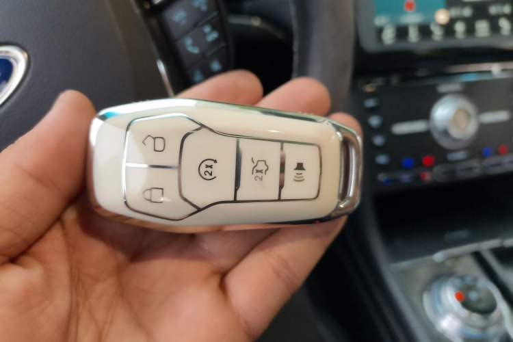 Used Ford Taurus 2017 EcoBoost 245 Luxury Model Vehicle Key