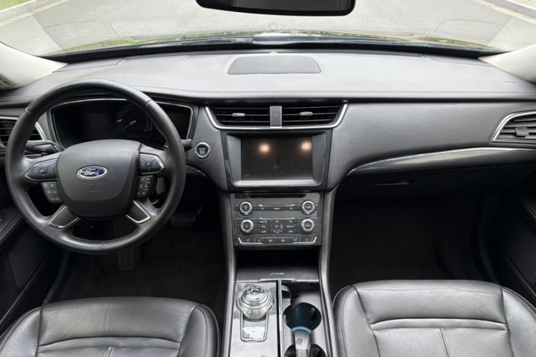 Used Ford Taurus 2018 EcoBoost 245 Fashion Edition China V Standard Audio And AC Panel