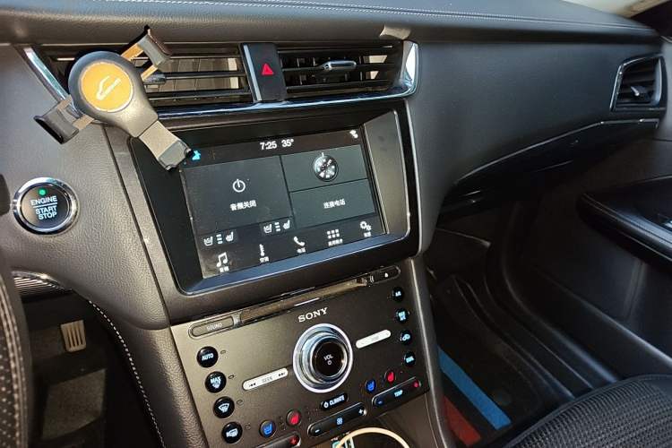 Used Ford Taurus 2018 EcoBoost 245 Premier Edition China V Standard Audio And AC Panel