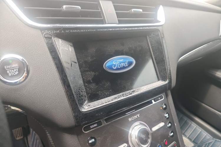 Used Ford Taurus 2018 EcoBoost 245 Premier Edition China V Standard Audio And AC Panel