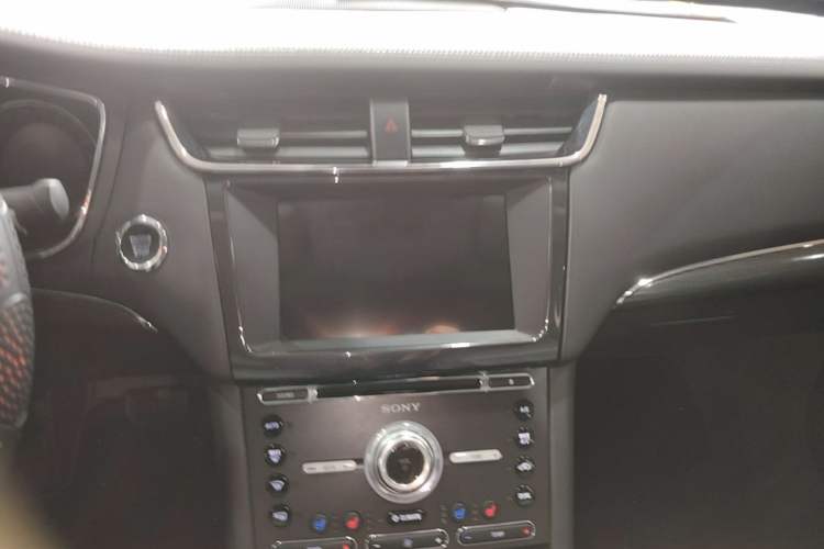 Used Ford Taurus 2018 EcoBoost 245 Premier Edition China V Standard Audio And AC Panel