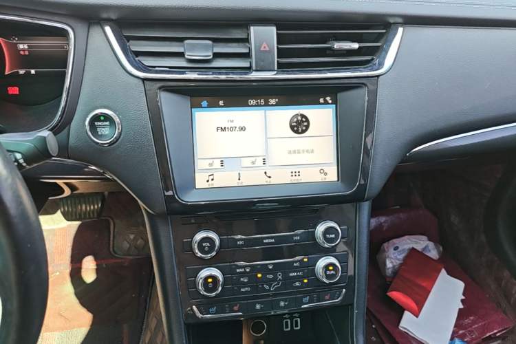 Used Ford Taurus 2018 EcoBoost 245 Fashion Edition China VI Standard Audio And AC Panel