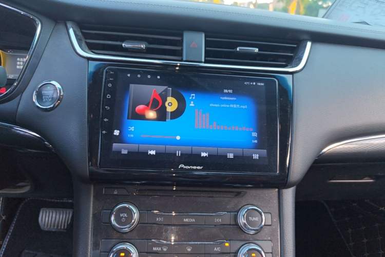 Used Ford Taurus 2018 EcoBoost 245 Fashion Edition China V Standard Audio And AC Panel
