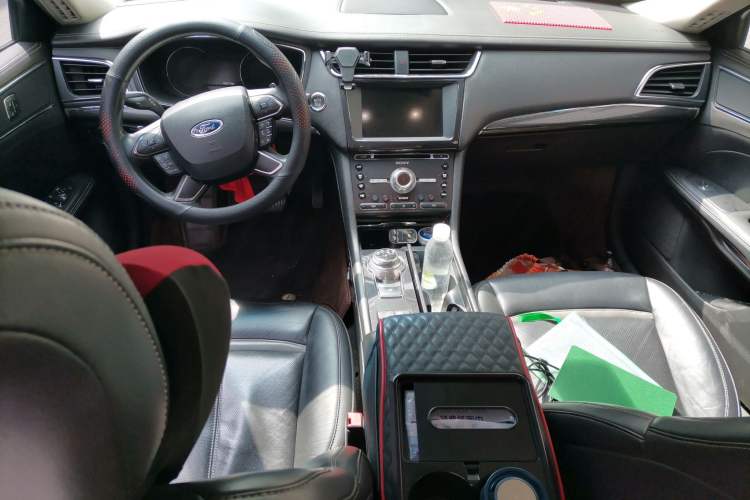 Used Ford Taurus 2018 EcoBoost 245 Premier Edition China V Standard Center Console
