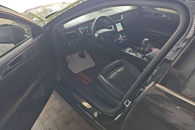 Used Ford Taurus 2018 EcoBoost 245 Premier Edition China V Standard Driver Seat