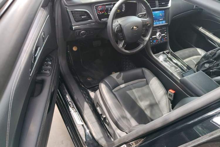 Used Ford Taurus 2018 EcoBoost 245 Premier Edition China V Standard Driver Seat