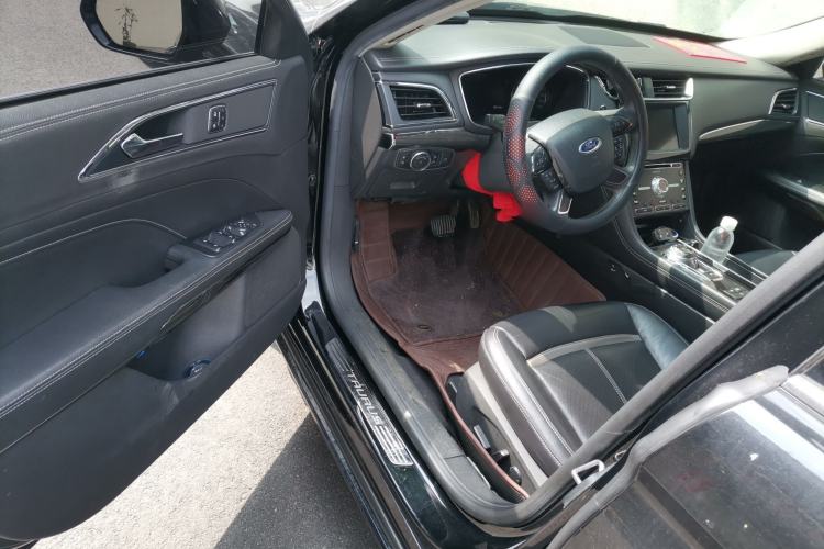 Used Ford Taurus 2018 EcoBoost 245 Premier Edition China V Standard Driver Seat