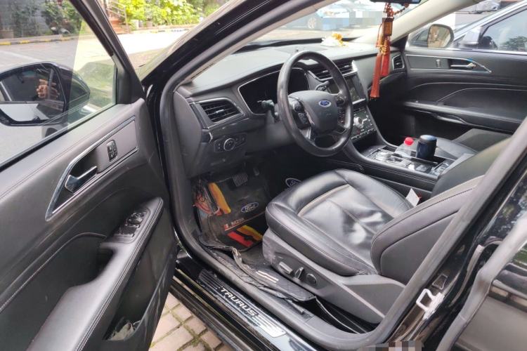 Used Ford Taurus 2018 EcoBoost 245 Premier Edition China V Standard Driver Seat