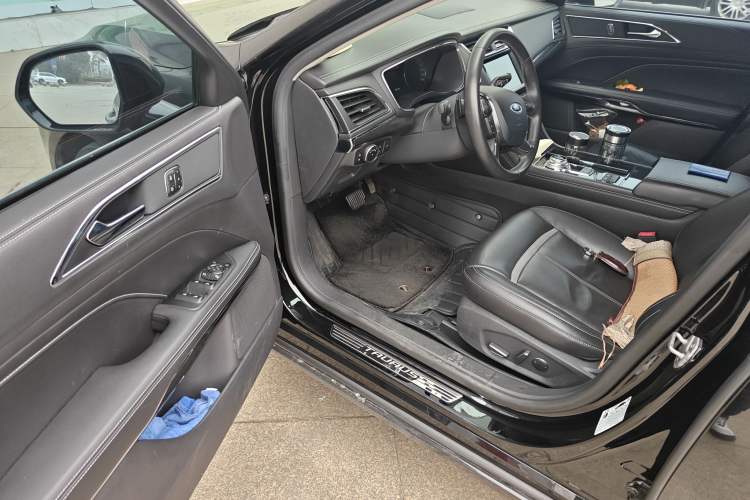Used Ford Taurus 2018 EcoBoost 245 Premier Edition China VI Standard Driver Seat