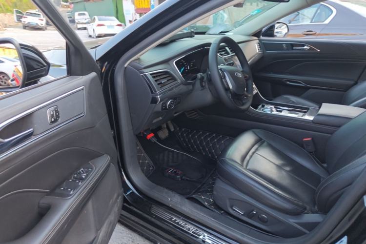 Used Ford Taurus 2018 EcoBoost 245 Fashion Edition China V Standard Driver Seat