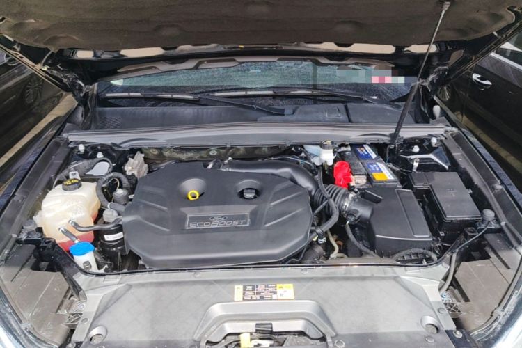 Used Ford Taurus 2018 EcoBoost 245 Premier Edition China V Standard Engine Bay
