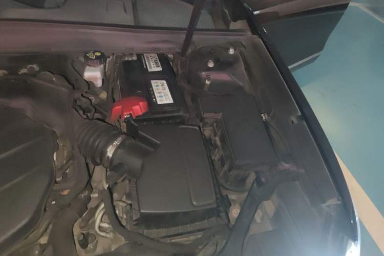 Used Ford Taurus 2018 EcoBoost 245 Premier Edition China VI Standard Engine Bay Left