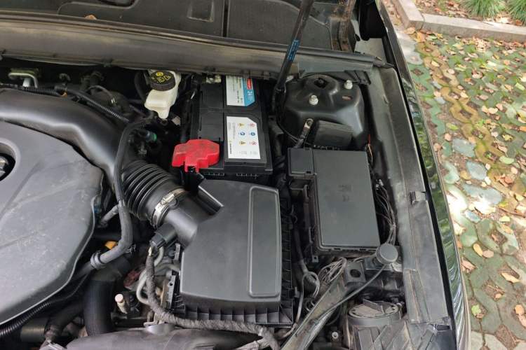 Used Ford Taurus 2018 EcoBoost 245 Fashion Edition China V Standard Engine Bay Left