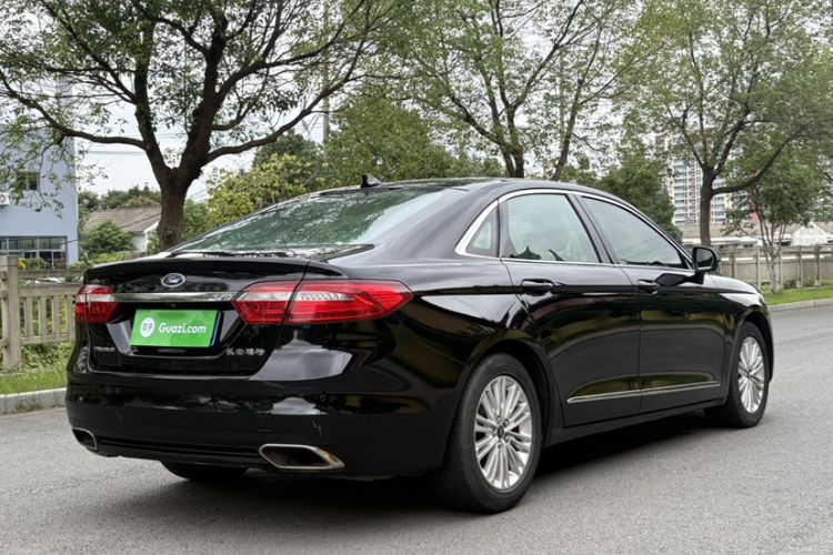 Used Ford Taurus 2018 EcoBoost 245 Fashion Edition China V Standard Exterior 2