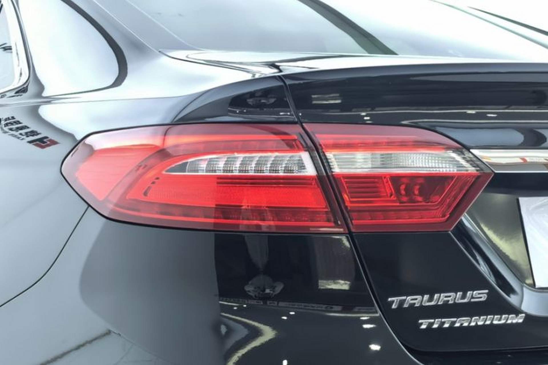 Used Ford Taurus 2018 EcoBoost 245 Premier Edition China VI Standard Exterior 2