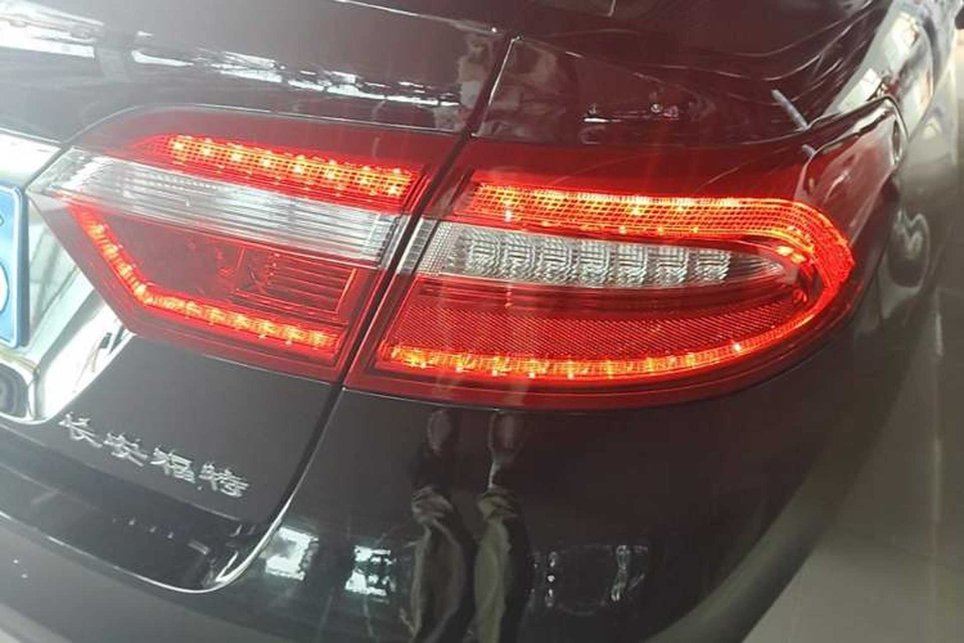 Used Ford Taurus 2018 EcoBoost 245 Fashion Edition China VI Standard Exterior 3