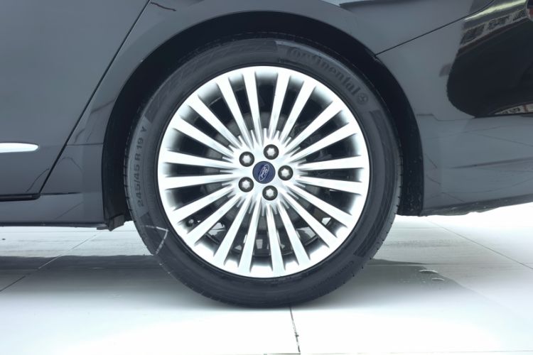 Used Ford Taurus 2018 EcoBoost 245 Premier Edition China VI Standard Exterior 7