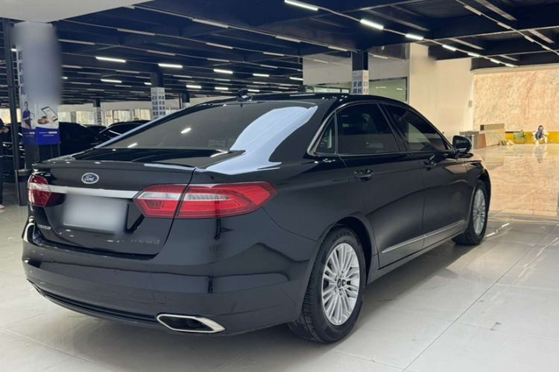Used Ford Taurus 2018 EcoBoost 245 Fashion Edition China VI Standard Exterior 8