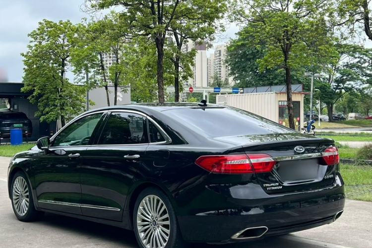 Used Ford Taurus 2018 EcoBoost 245 Premier Edition China V Standard Exterior 9