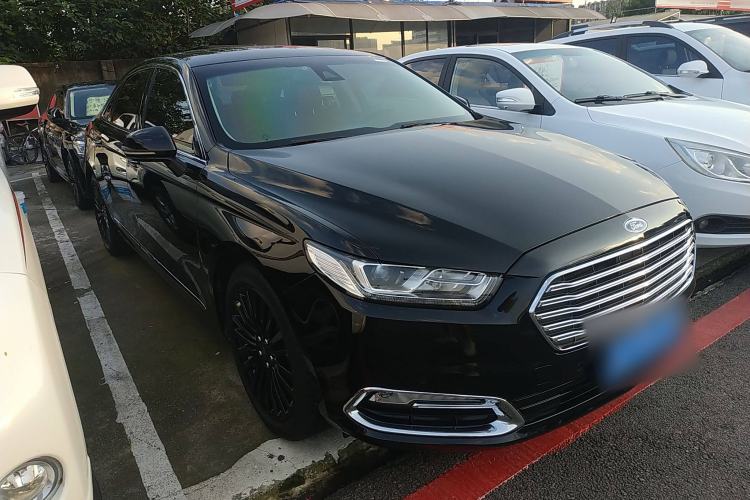 Used Ford Taurus 2018 EcoBoost 245 Premier Edition China V Standard Front Right 45 Deg