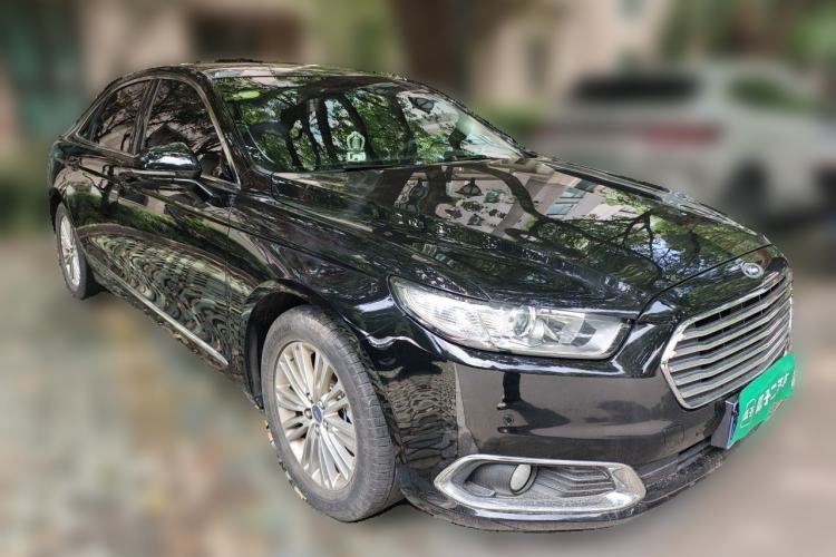 Used Ford Taurus 2018 EcoBoost 245 Fashion Edition China V Standard Front Right 45 Deg