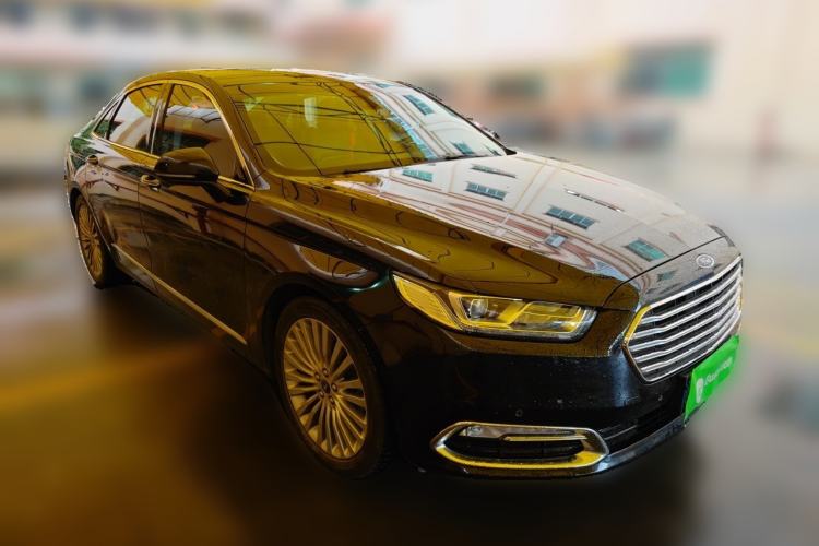 Used Ford Taurus 2018 EcoBoost 245 Premier Edition China VI Standard Front Right 45 Deg