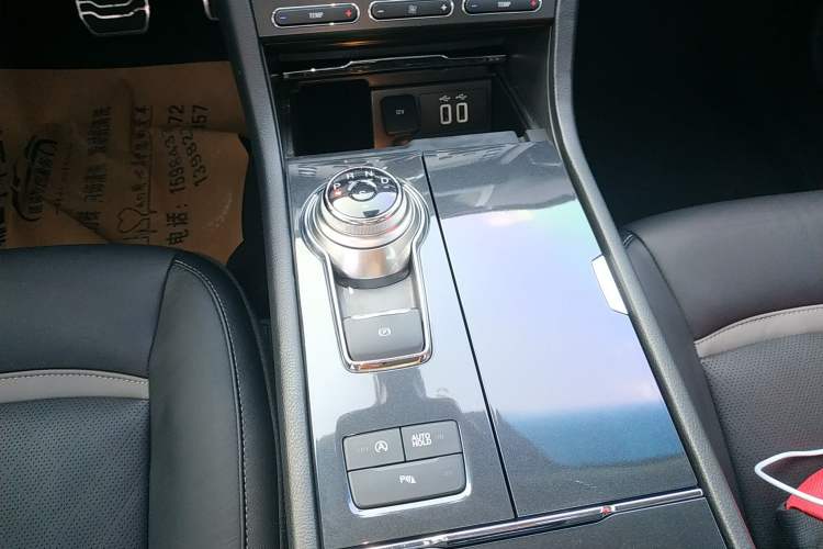Used Ford Taurus 2018 EcoBoost 245 Premier Edition China V Standard Gear Lever