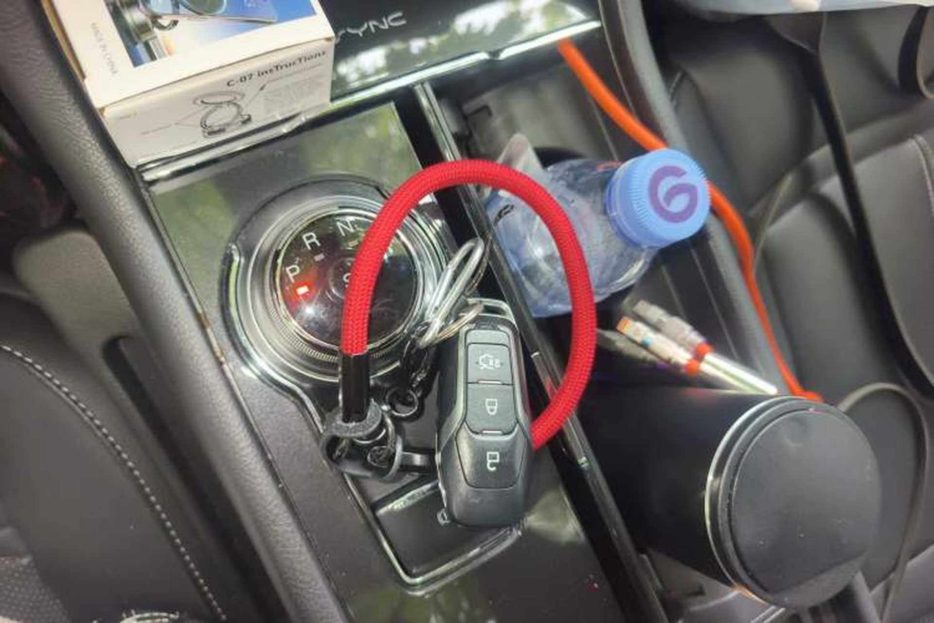 Used Ford Taurus 2018 EcoBoost 245 Fashion Edition China VI Standard Gear Lever