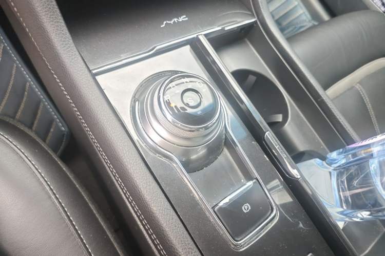 Used Ford Taurus 2018 EcoBoost 245 Premier Edition China V Standard Gear Lever