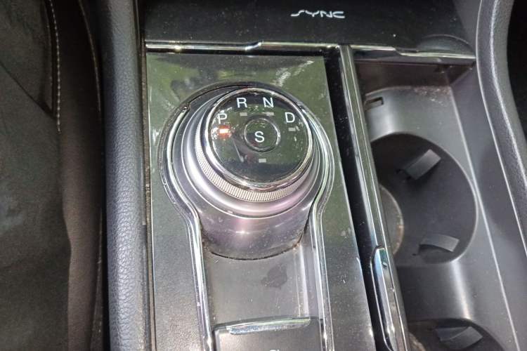 Used Ford Taurus 2018 EcoBoost 245 Premier Edition China V Standard Gear Lever