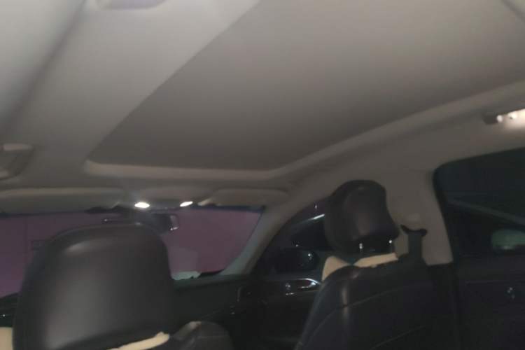 Used Ford Taurus 2018 EcoBoost 245 Premier Edition China VI Standard Headliner