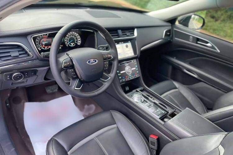 Used Ford Taurus 2018 EcoBoost 245 Premier Edition China V Standard Interior 1