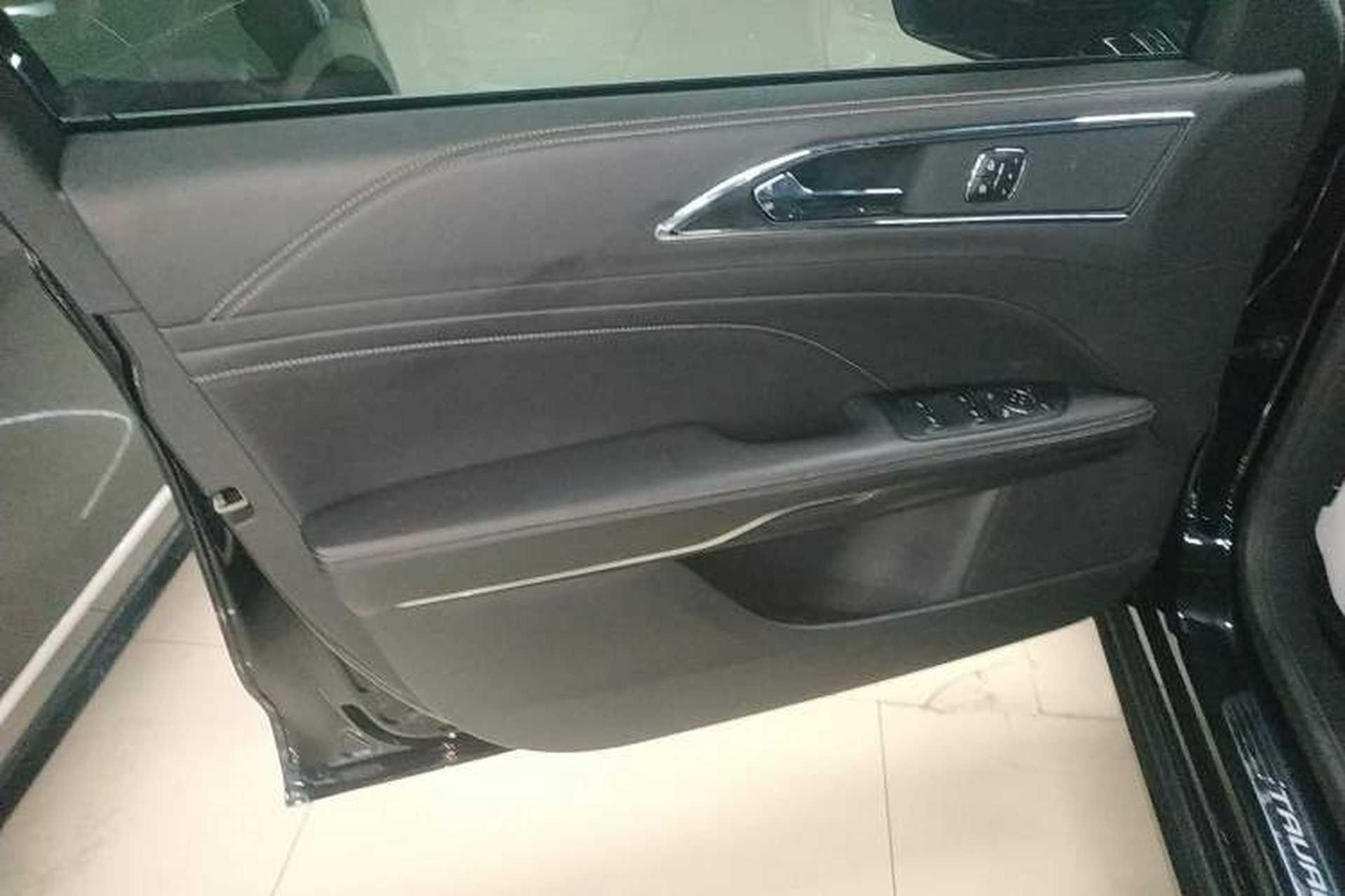 Used Ford Taurus 2018 EcoBoost 245 Fashion Edition China V Standard Interior 7