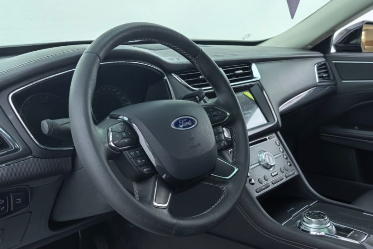 Used Ford Taurus 2018 EcoBoost 245 Premier Edition China VI Standard Interior 7