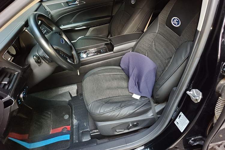 Used Ford Taurus 2018 EcoBoost 245 Premier Edition China V Standard Left Front Seat