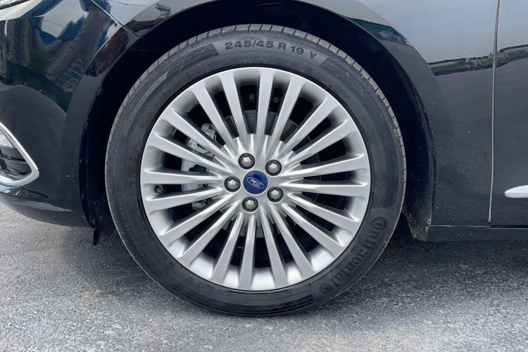 Used Ford Taurus 2018 EcoBoost 245 Premier Edition China V Standard Left Front Wheel Hub