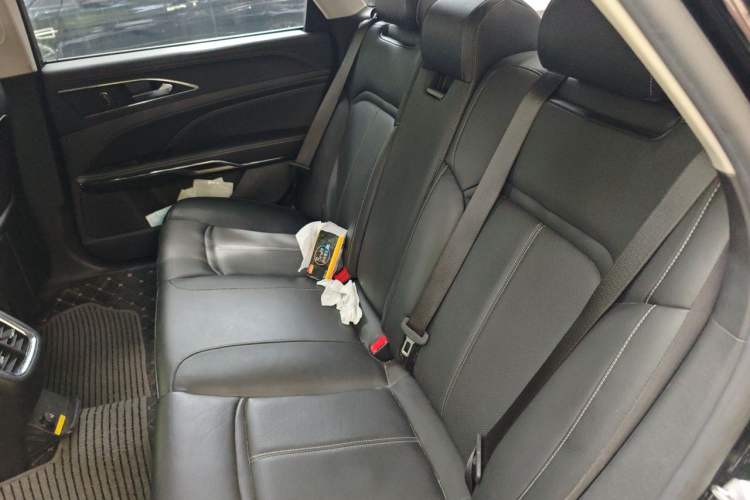 Used Ford Taurus 2018 EcoBoost 245 Fashion Edition China V Standard Left Rear Seat