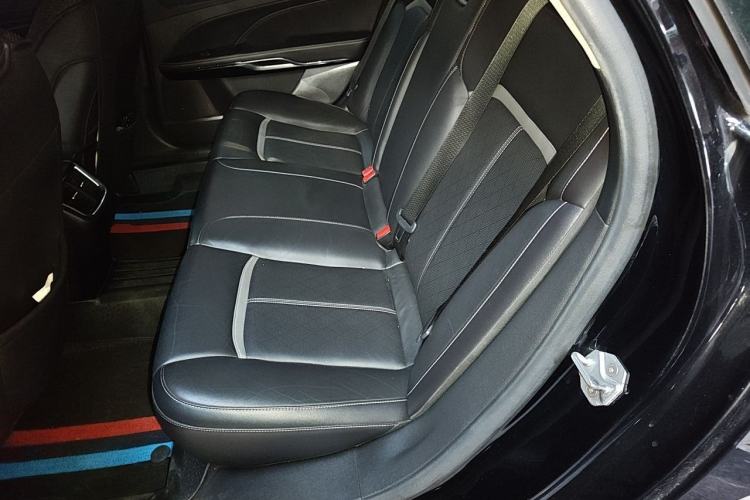 Used Ford Taurus 2018 EcoBoost 245 Premier Edition China V Standard Left Rear Seat