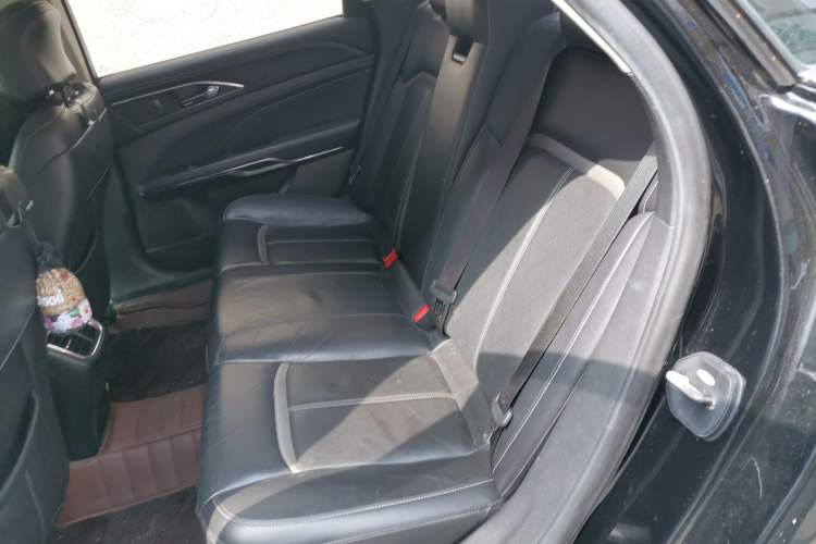 Used Ford Taurus 2018 EcoBoost 245 Premier Edition China V Standard Left Rear Seat